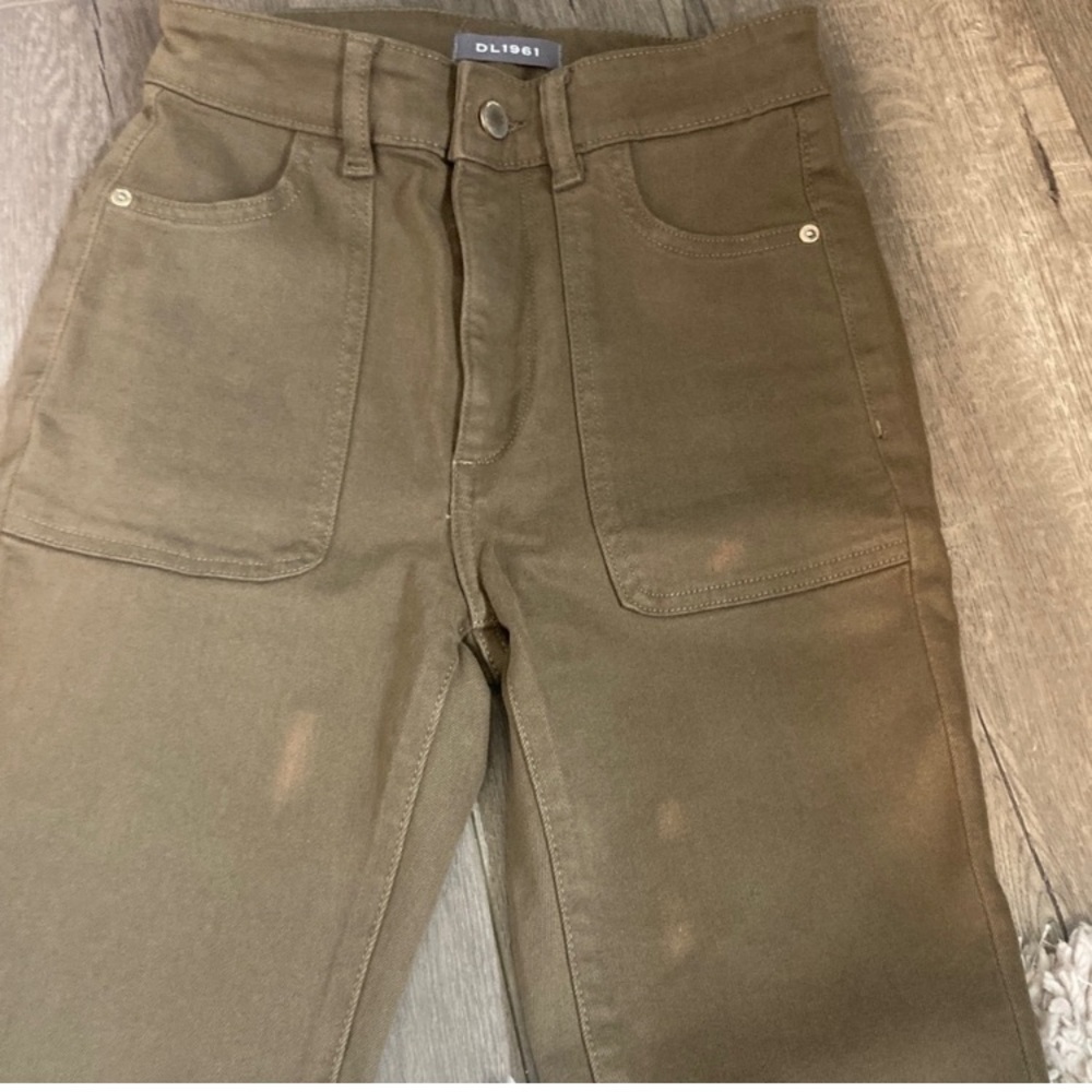 DL1961 jeans in color basil skinny - Picture 8 of 8